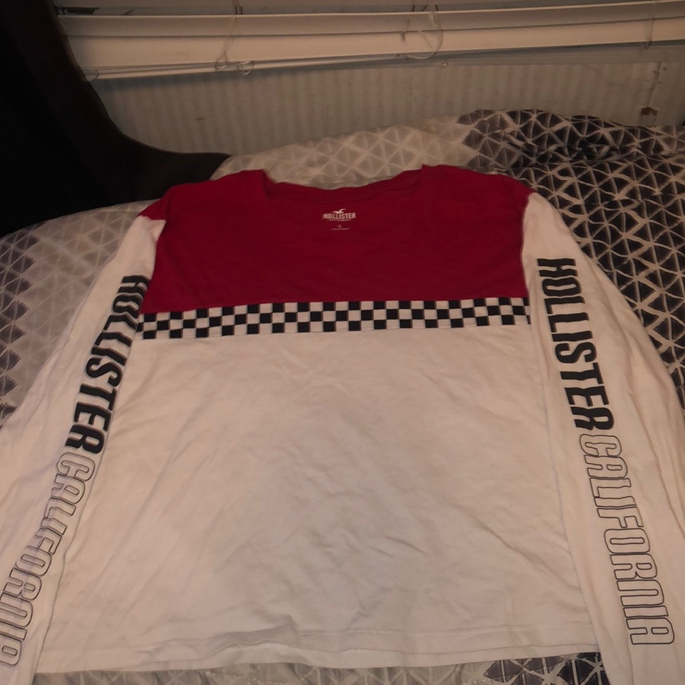Red and white hollister crop top
